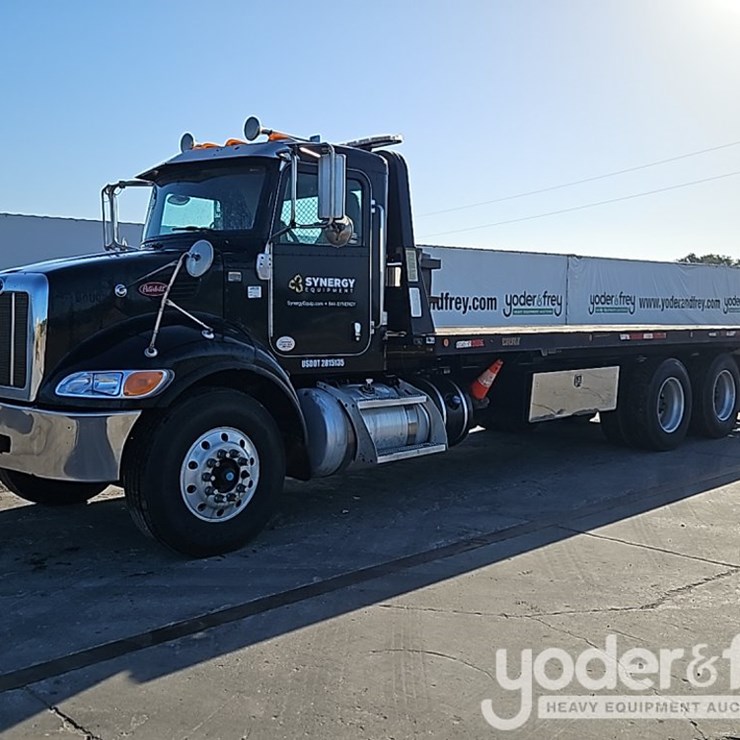 2015 PETERBILT 348