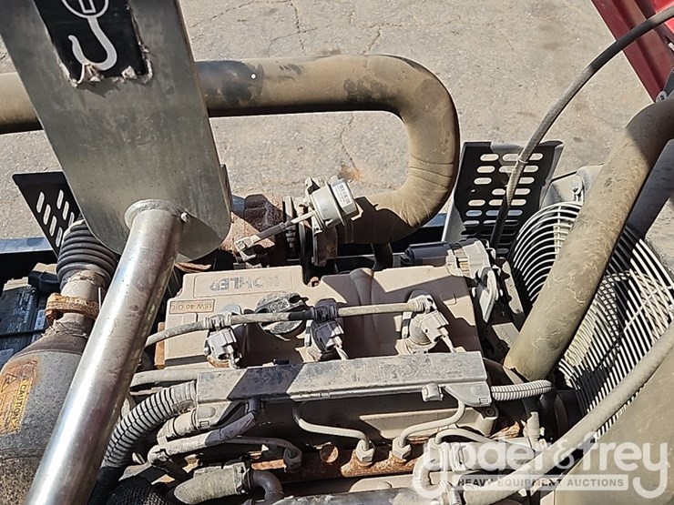 2022-atlas-copco-185-cfm-image-21