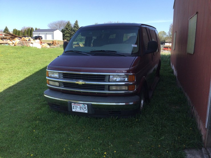 1999-chevrolet-1500-image-2