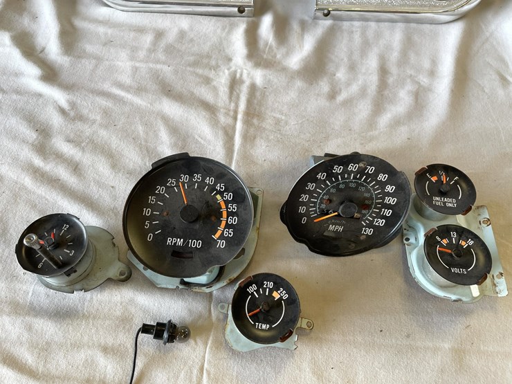 #5356-•-chevrolet-truck-parts-and-more-(las-cruces,-nm)-image-26