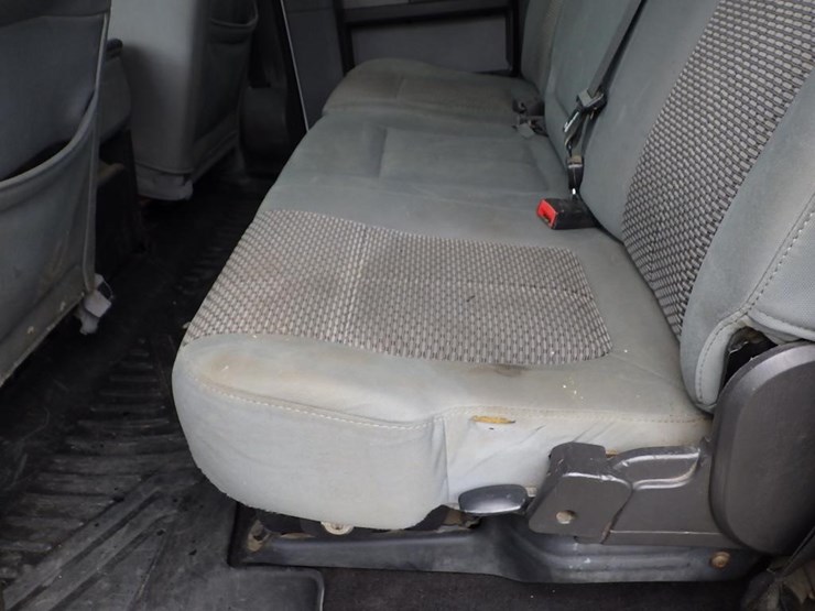 2011-ford-f550-image-28