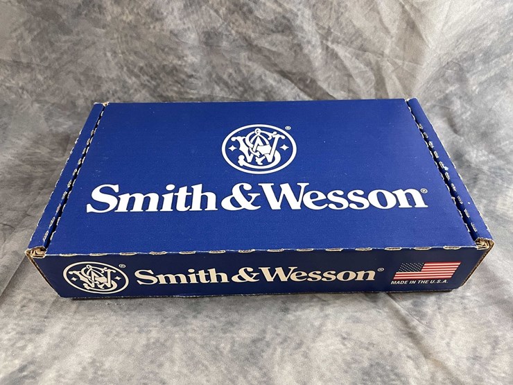 #10304-•-smith-&-wesson-sd9-2.0-9mm-luger-semi-auto-pistol,-sn:-ehj0726-image-20