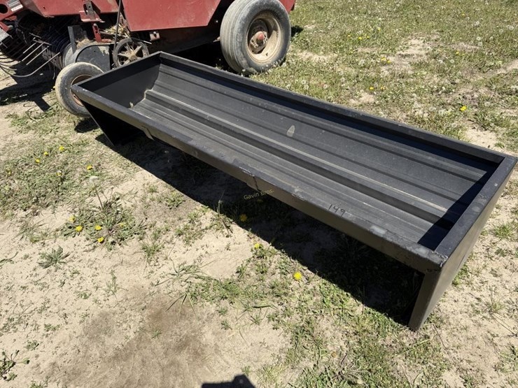 90"-metal-feed-bunk-image-1