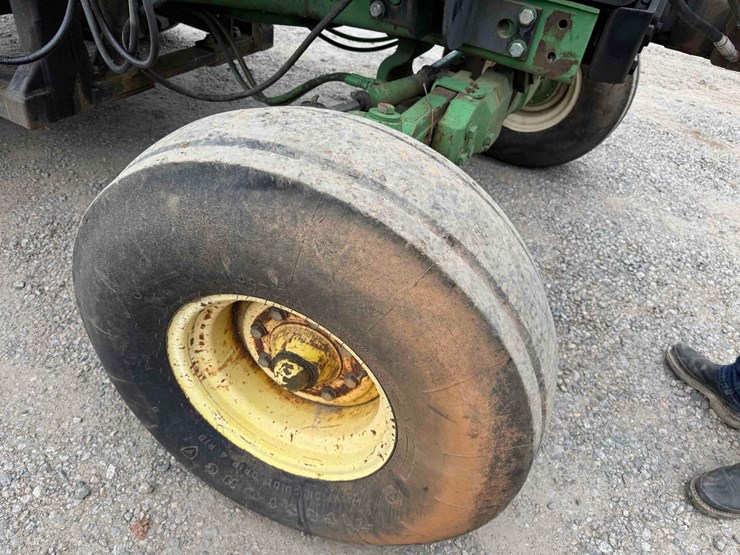 2000-john-deere-7410-image-18