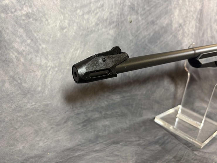 #10338-•-rock-island-arms-22-lr-semi-auto-rifle,-sn:-tg970-22a114498-image-9