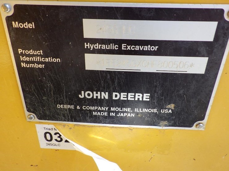 deere-245g-lc-image-60