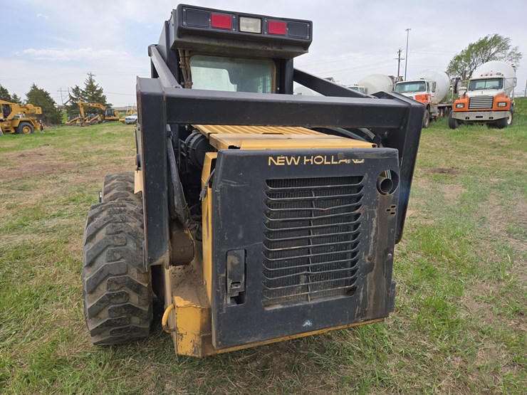 new-holland-lx985-image-15