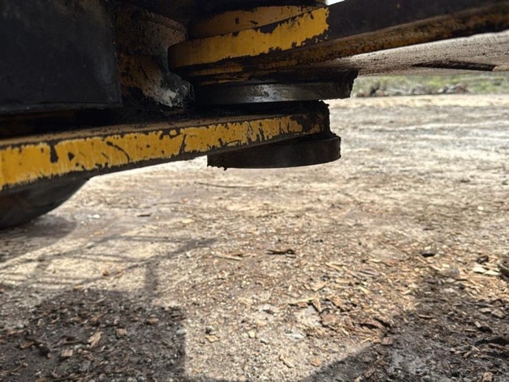 2001-john-deere-444h-image-29