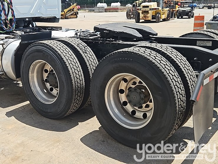 2019-international-lt-image-15