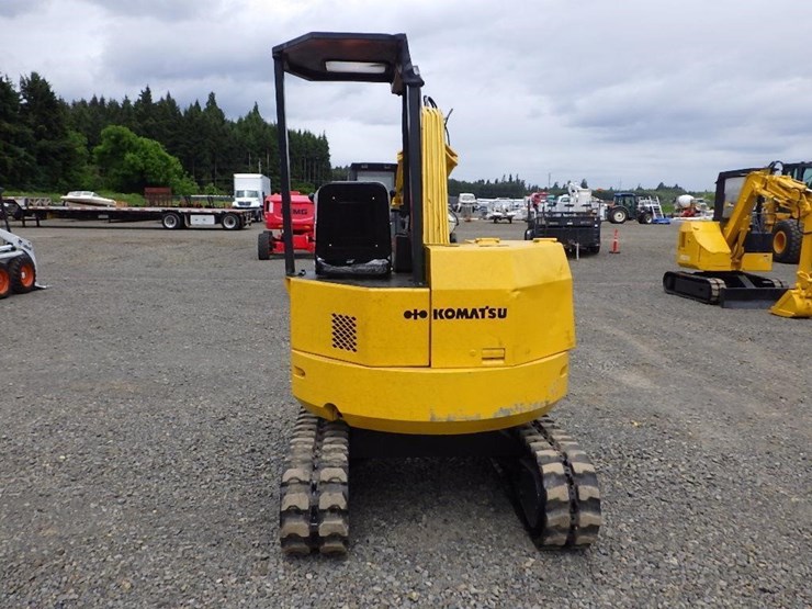 komatsu-pc28uu-image-5
