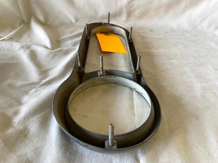 #5393-•-(2)-chevrolet-dash-bezels-(las-cruces,-nm)-image-15