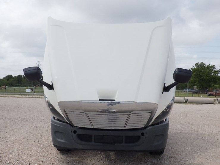 2018-freightliner-cascadia-125-image-24