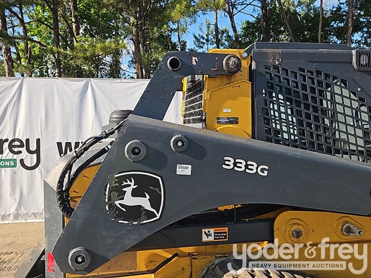 2024-deere-333g-image-32