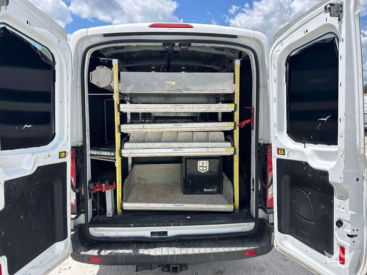2017-ford-transit-image-21