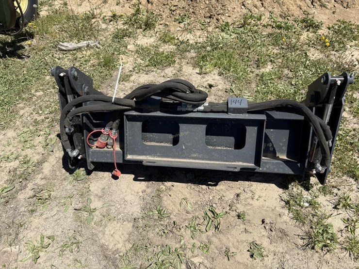 wolverine-mini-skidsteer-hydraulic-dump-bucket-image-3
