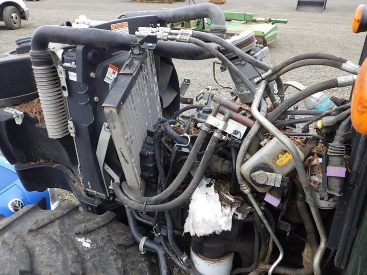 new-holland-t3040v-tractor-image-10