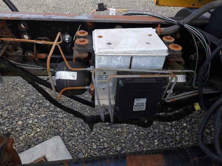2009-ford-f650-image-15