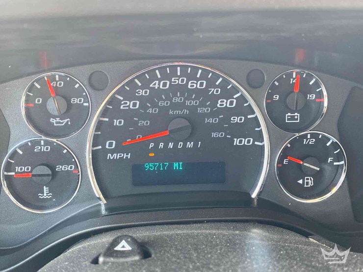 2011-chevrolet-express-2500-image-6