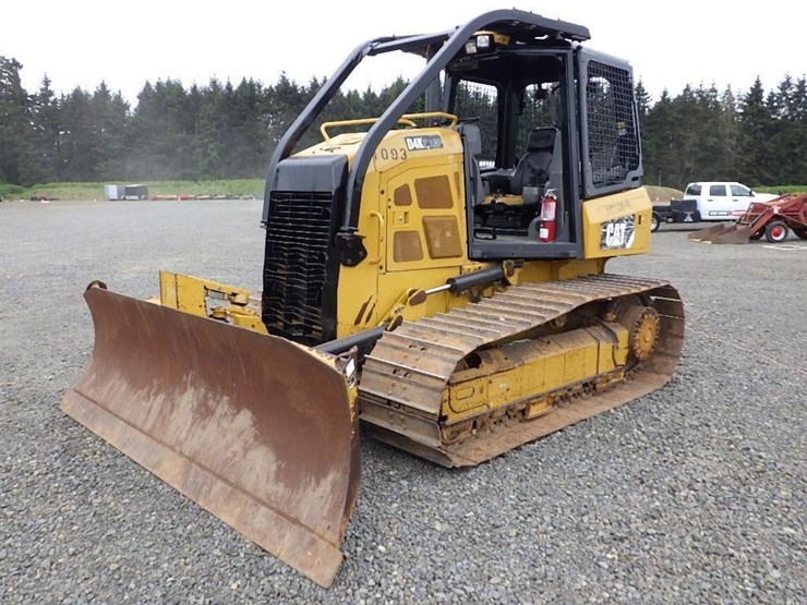 2015-caterpillar-d4k2-lgp-image-1