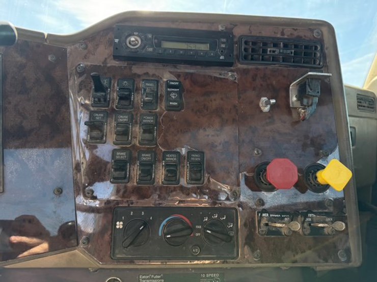 2012-international-13-image-11