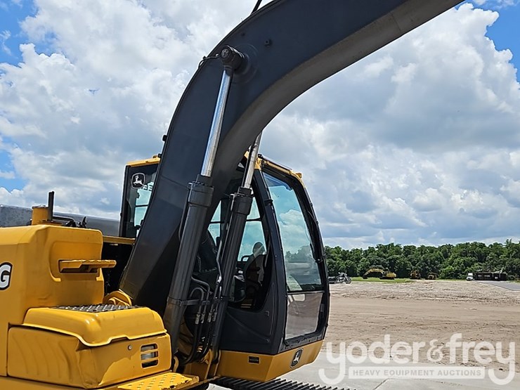 deere-130g-image-14