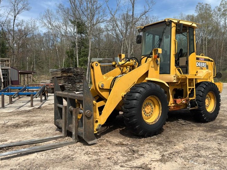 2001-john-deere-444h-image-1