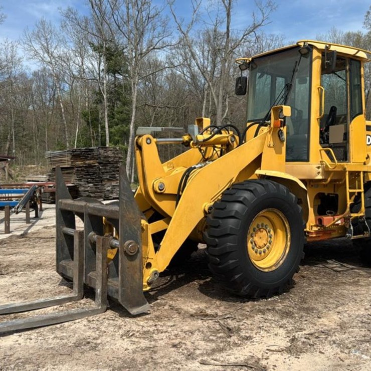 2001 JOHN DEERE 444H