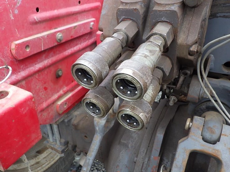 massey-ferguson-398-image-7