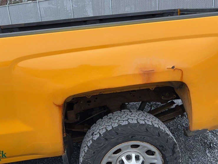 2016-chevrolet-silverado-3500hd-image-27