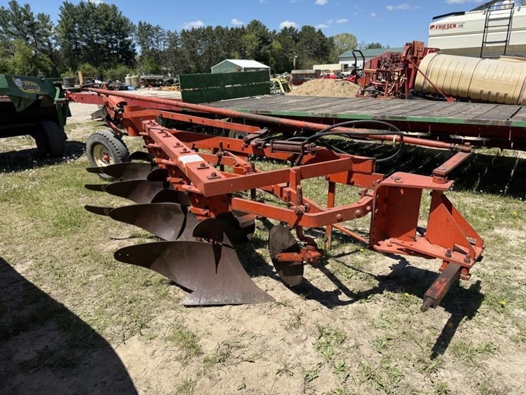 allis-chalmers-3pt-4-bottom-plow-image-4