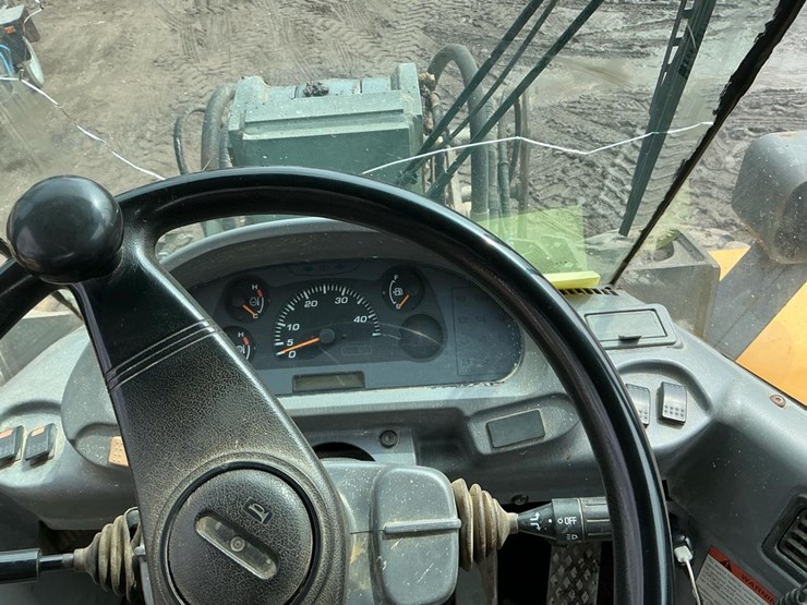 komatsu-wa200pt-image-15