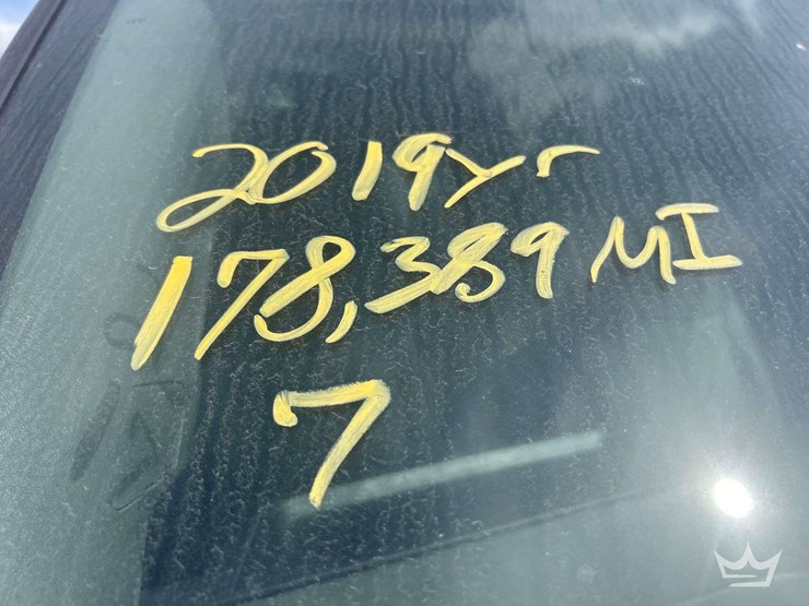 2019-chevrolet-express-2500-image-28