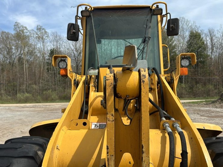 2001-john-deere-444h-image-9