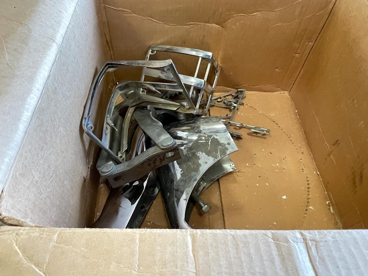 #5397-•-lot-of-vintage-auto-parts-(las-cruces,-nm)-image-13