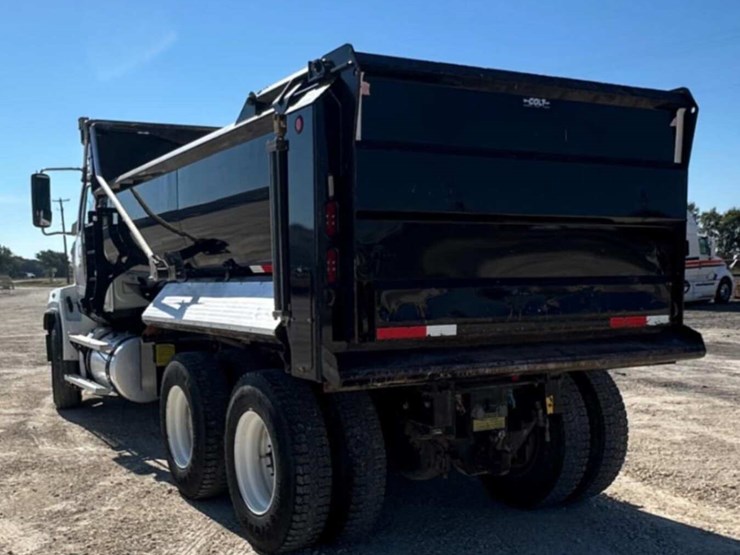 2022-western-star-dump-truck-image-7
