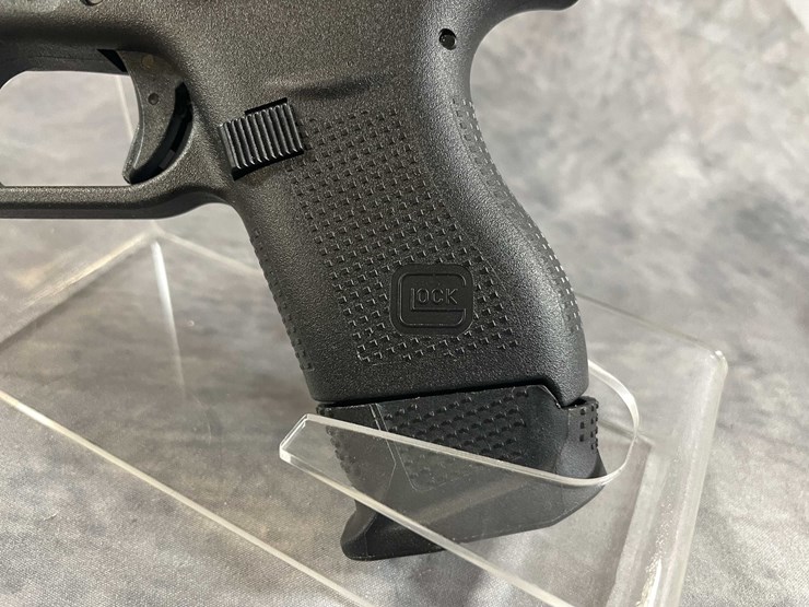#10323-•-glock-model-42-380-auto-pistol,-sn:-agdn054-image-8
