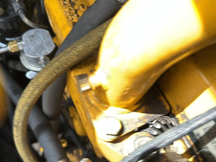2001-john-deere-444h-image-15