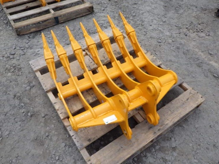 caterpillar-305-image-2