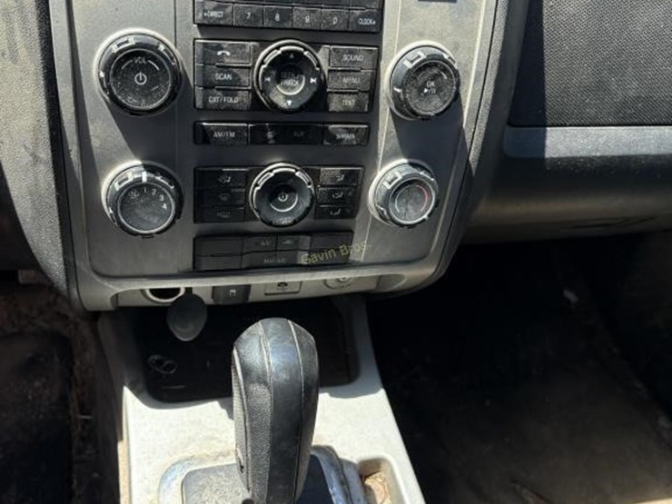 2009-ford-escape-xlt-image-11