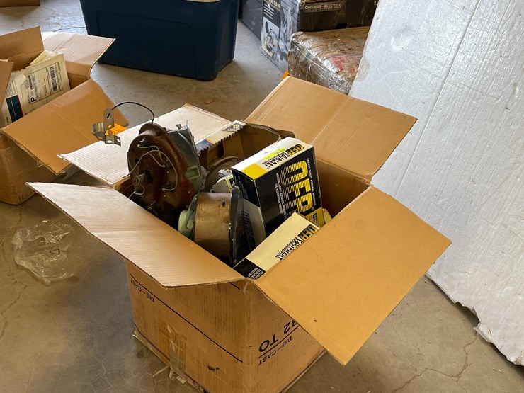 #5400-•-huge-lot-of-classic-car-parts-(las-cruces,-nm)-image-28