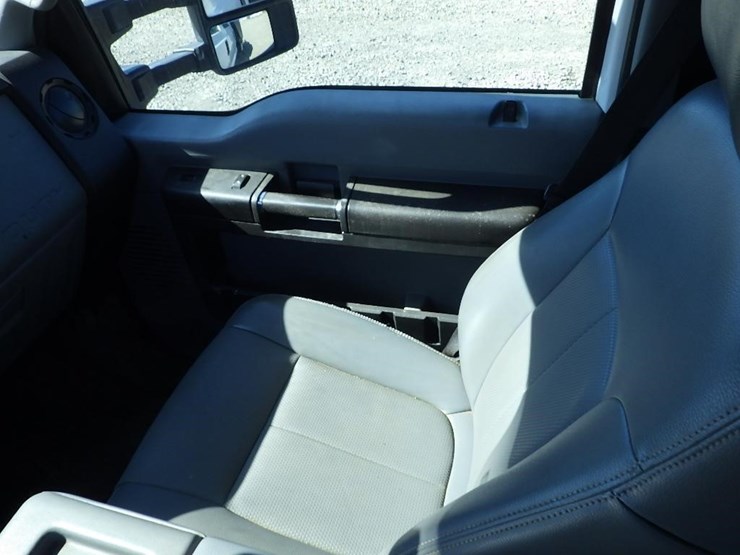 2014-ford-f350-image-42