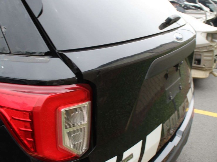 2021-ford-explorer-image-11