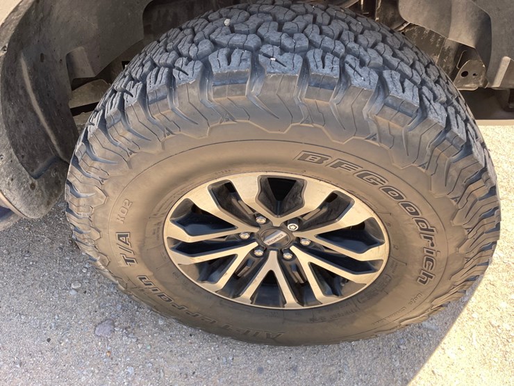 2019-ford-f150-image-22