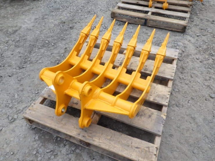 caterpillar-305-image-3