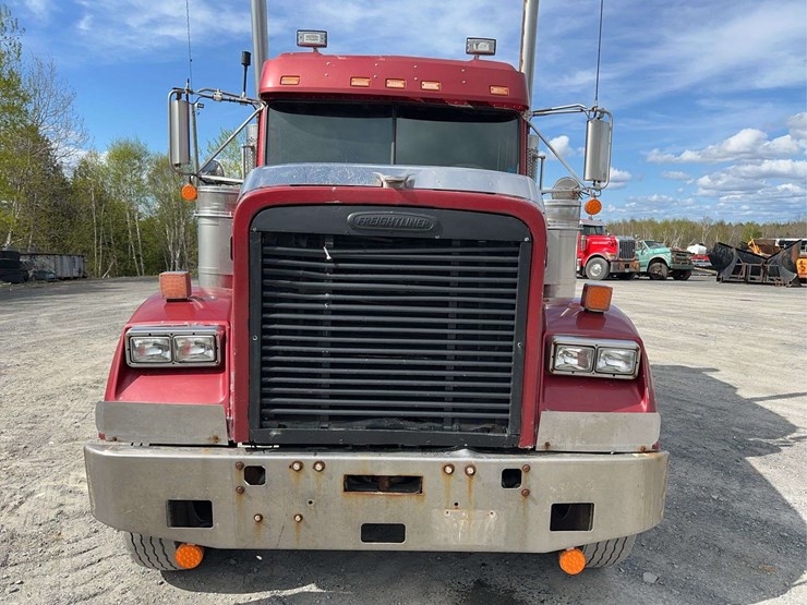 2000-freightliner-fld120-image-2