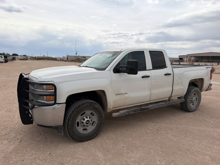 2019-chevrolet-silverado-2500hd-image-1
