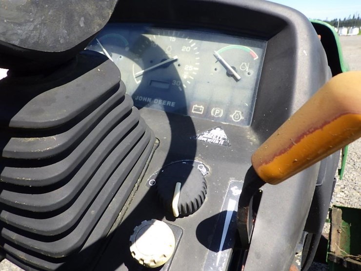 john-deere-4600-image-25