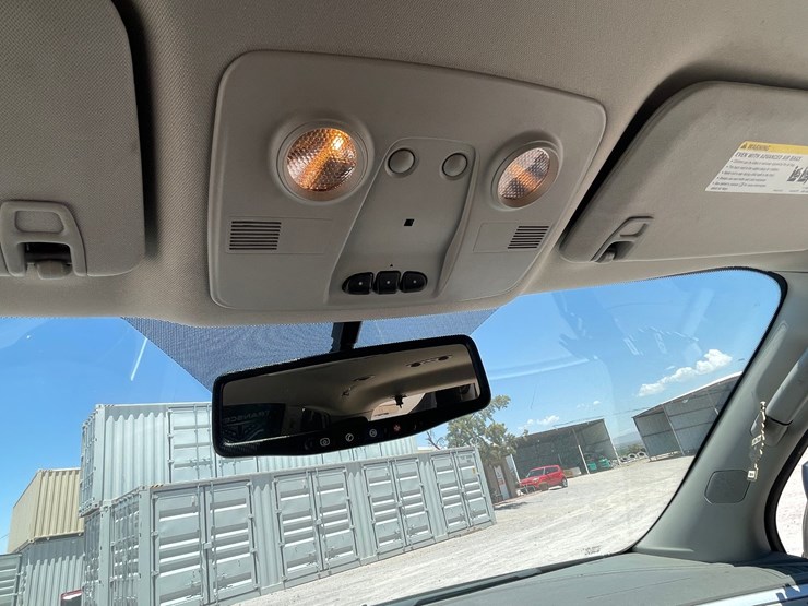 2011-chevrolet-traverse-image-70