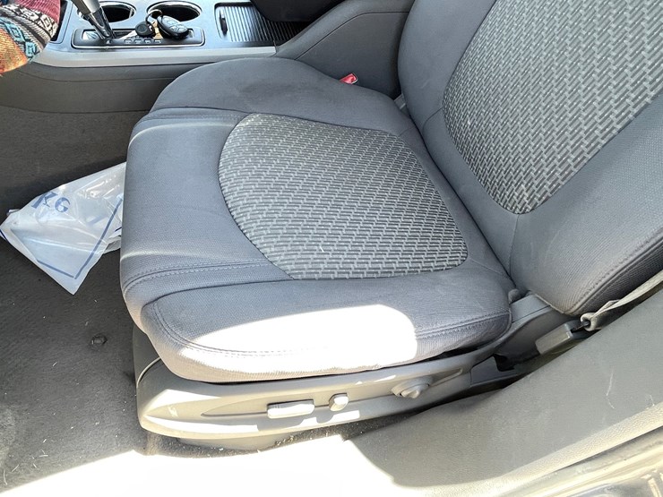 2011-chevrolet-traverse-image-58