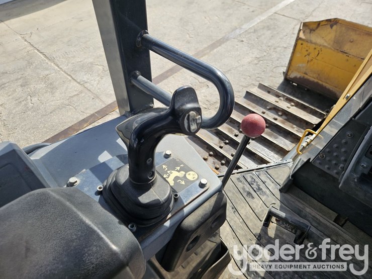 deere-450k-lgp-image-30